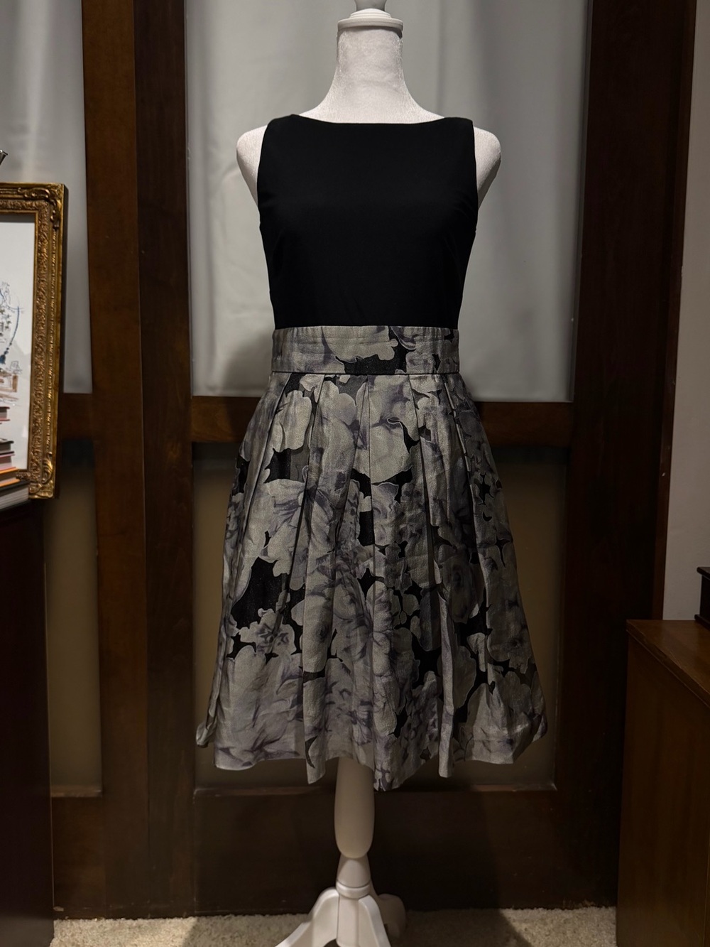 Lauren Ralph Lauren 2 Petite Fit and Flare Cocktail Dress Silver Grey and Black
